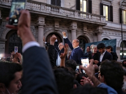Vittoria-Gualtieri-sindaco18ott2021-piazza-santi-apostoli-rid-